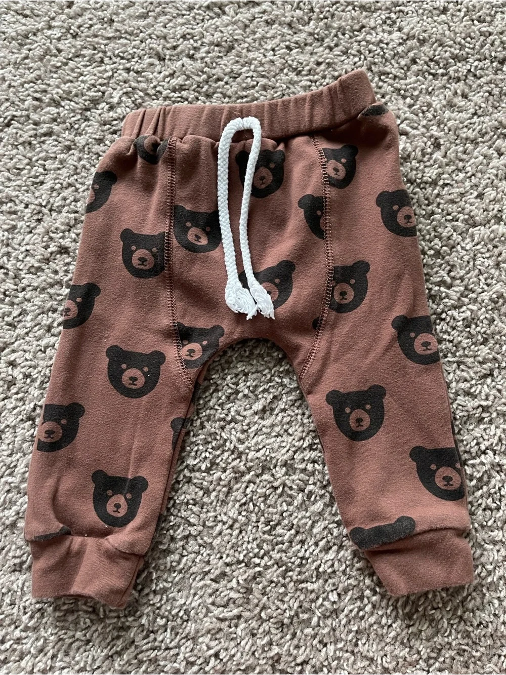 Bear Print Hoodie & Jogger Set - Brown